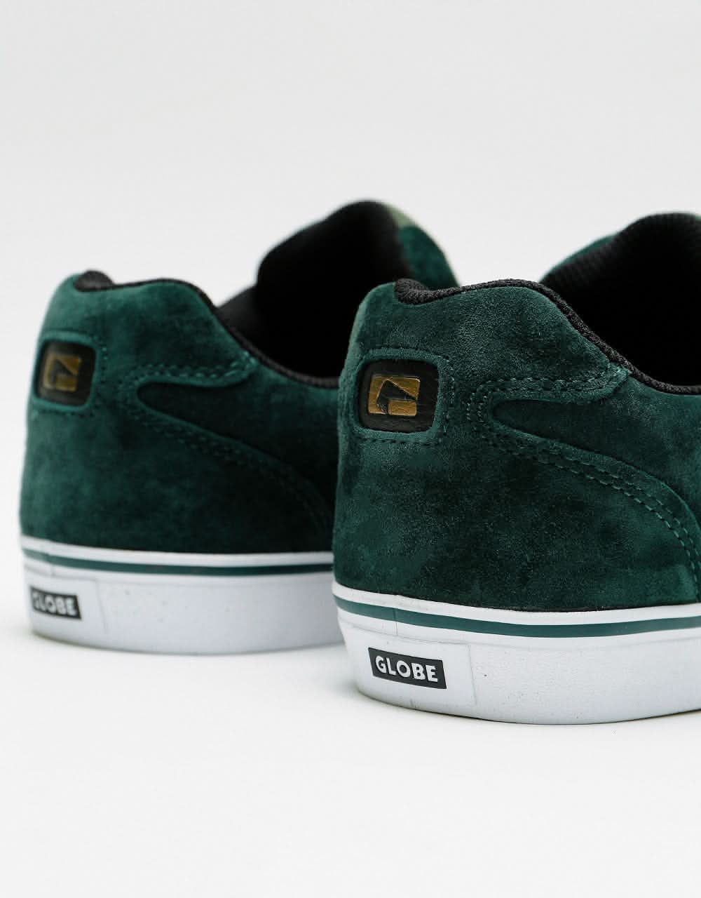 Globe Encore 2 Skate Shoes - Scarab/White