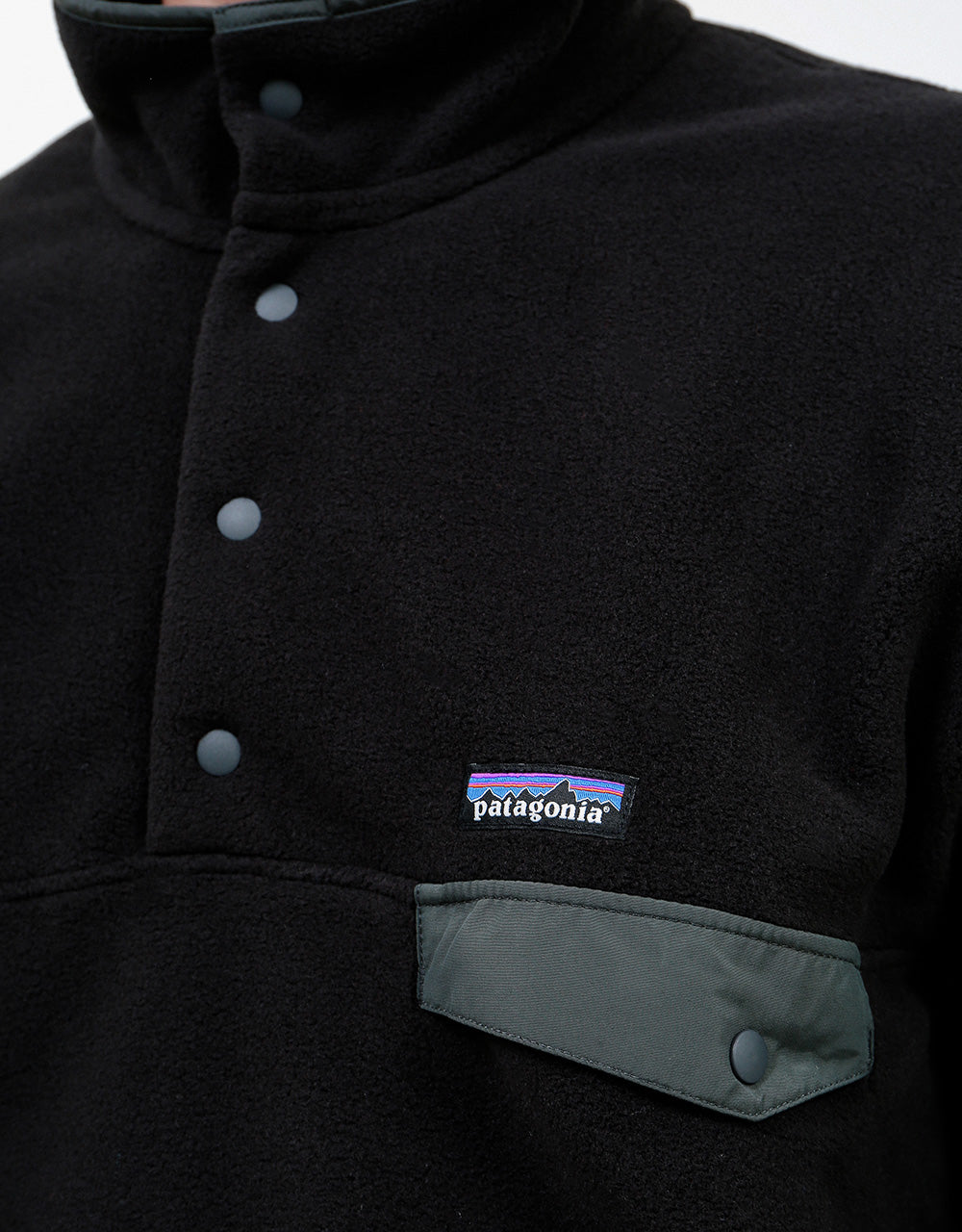 Patagonia Synchilla® Snap-T® Pullover - Black w/ Forge Grey
