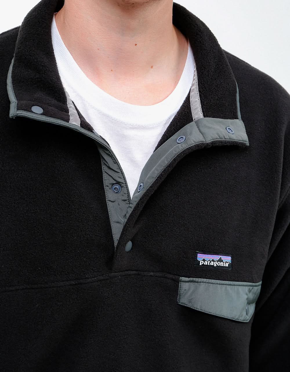 Patagonia Synchilla® Snap-T® Pullover - Black w/ Forge Grey