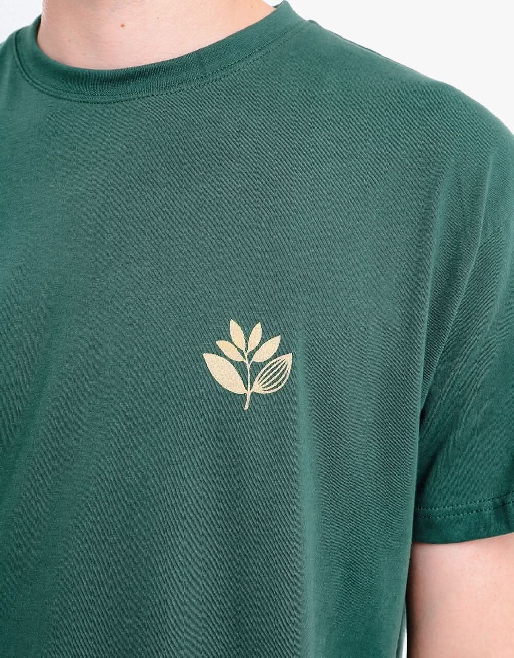 Magenta Bears Plant T-Shirt - Green