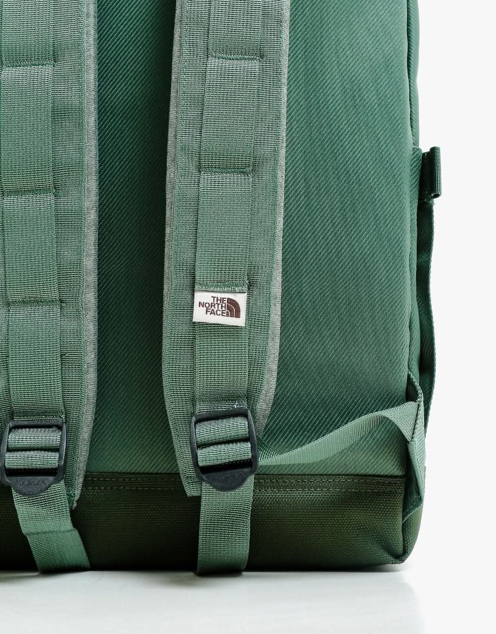 The North Face Daypack Backpack - Laurel Wreath Green/Thyme/Arrowwood