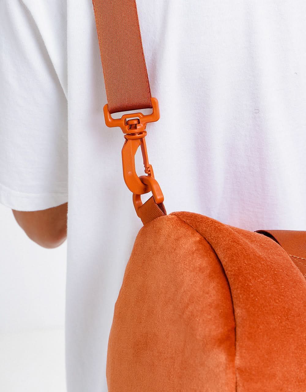 Nike SB Heritage Duffel Bag - Dark Russet/Dark Russet/Metallic Gold