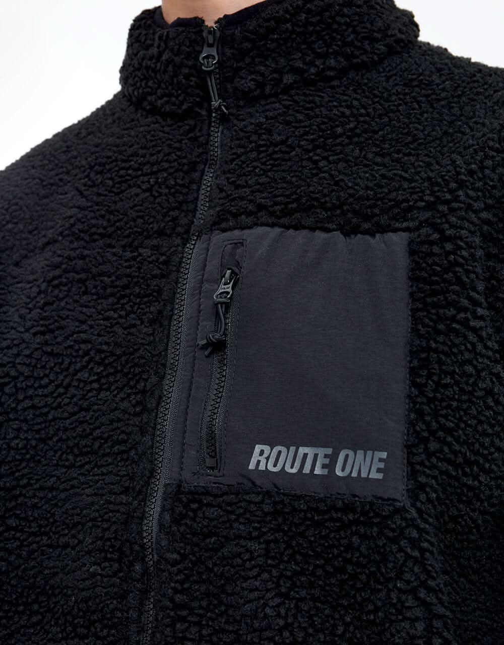 Route One Sharwa Fleece - Black