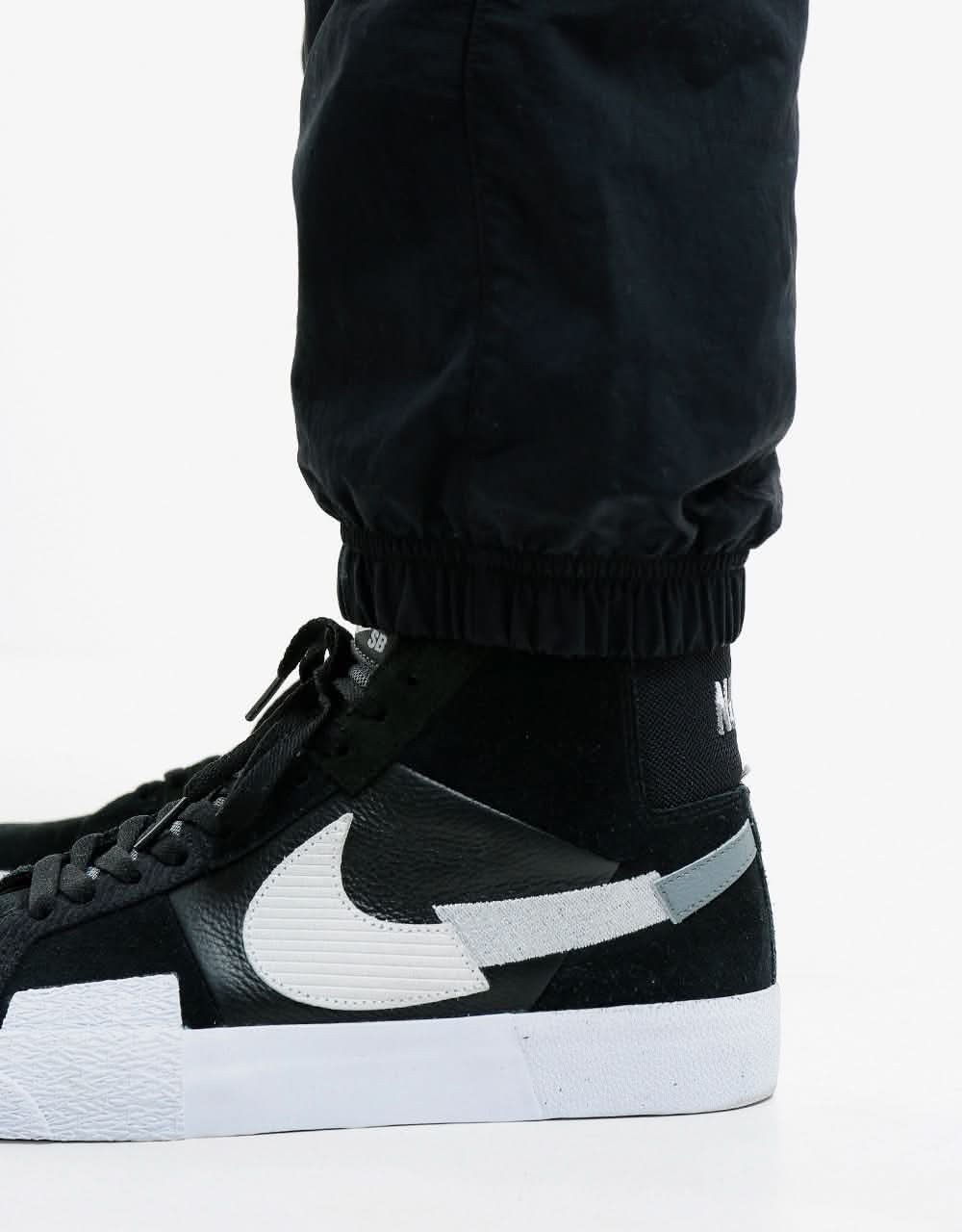 Nike SB Track Pant - Black/Black