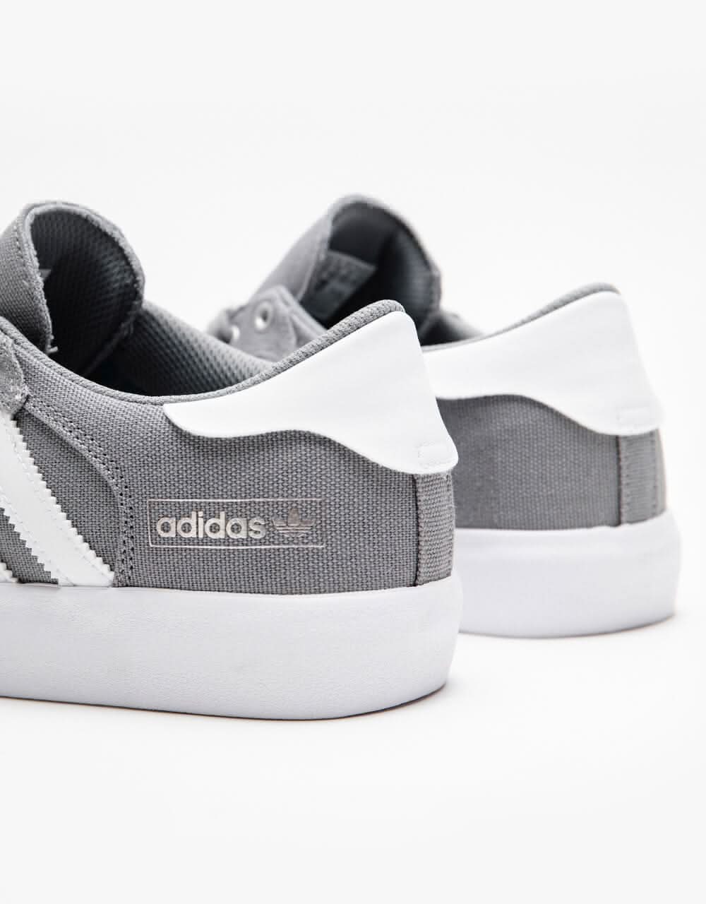 adidas Matchbreak Super Skate Shoes - Grey/White/Gum