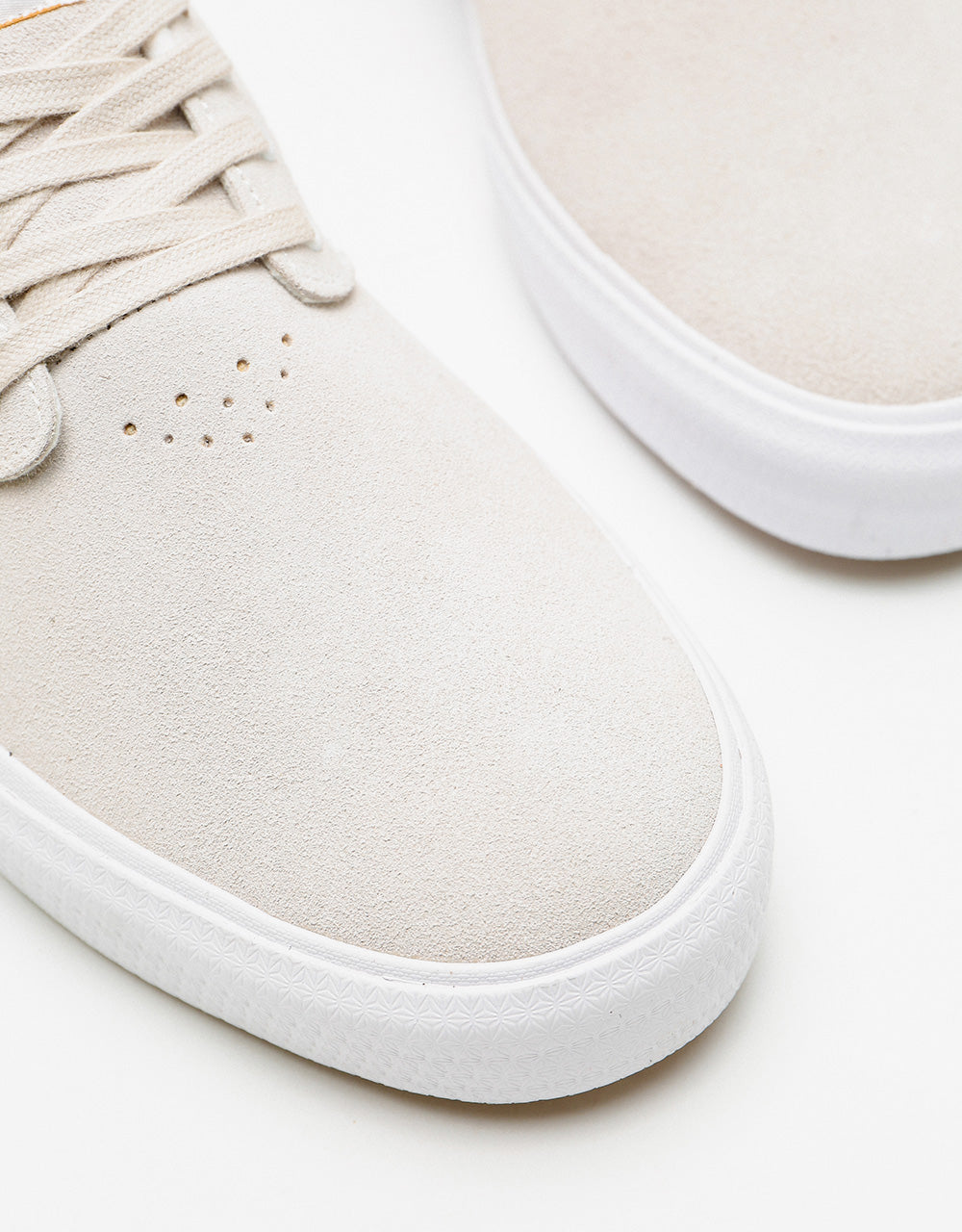 Axion Hampton Skate Shoes - White/White