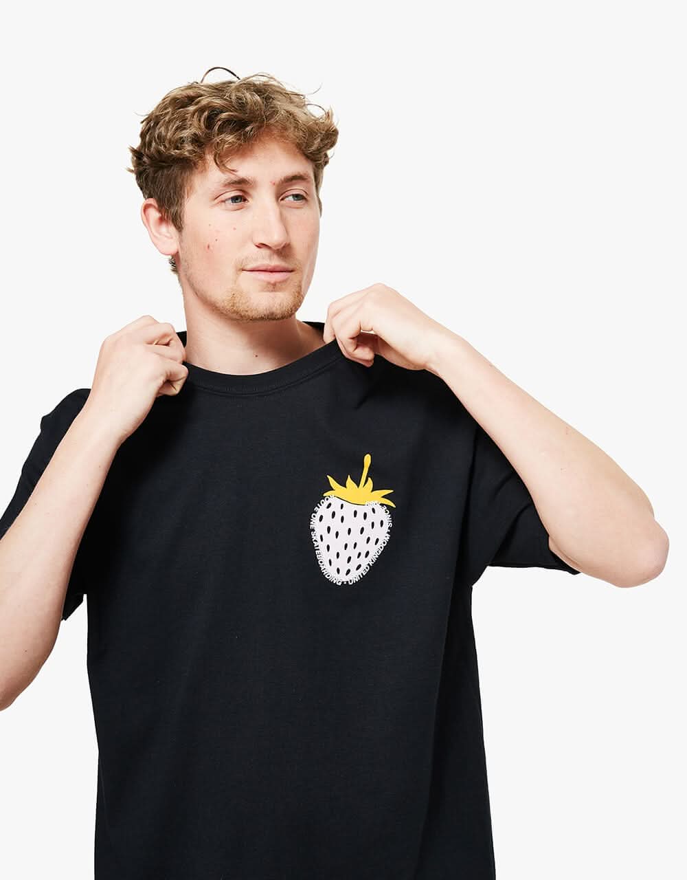Route One Strawb T-Shirt - Black