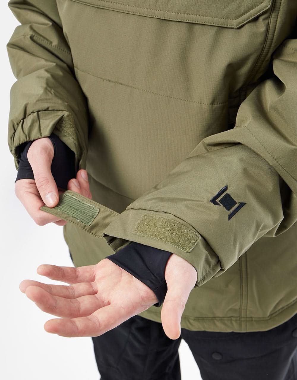 L1 Aftershock 2023 Snowboard Jacket - Platoon