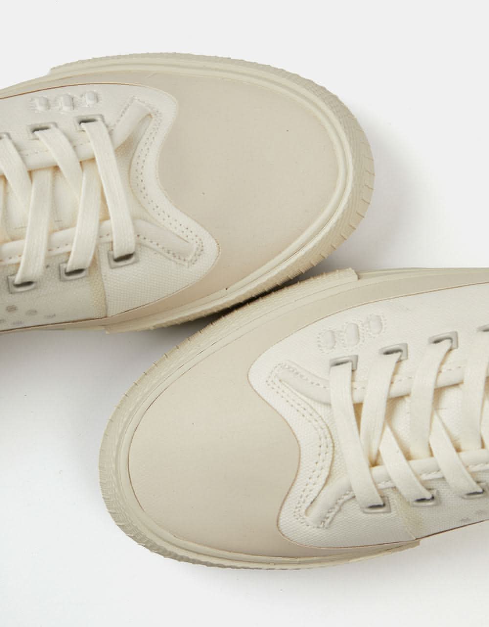 Globe Gillette Skate Shoes - Antique White