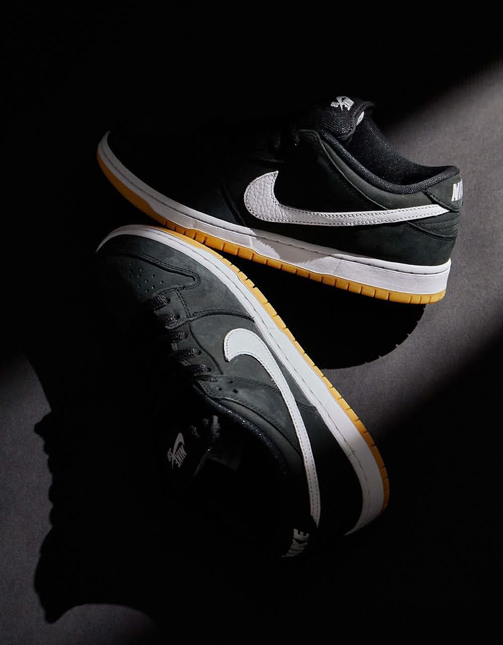 Sb dunk low pro skateboarding shoe Clearance