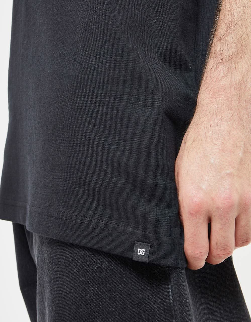 DC x John Shanahan Ring T-Shirt - Black