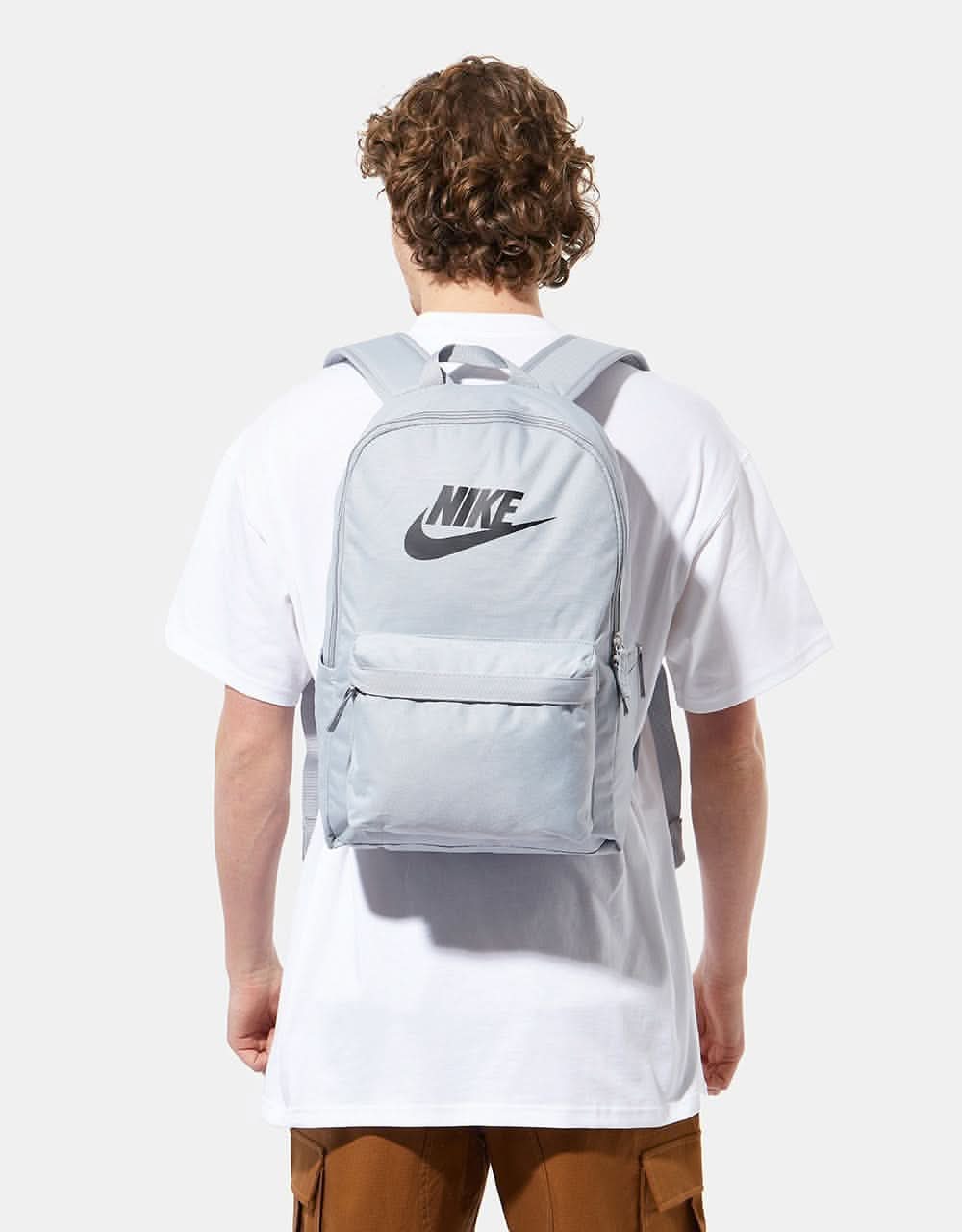 Nike SB Heritage Backpack Wolf Grey/Wolf Grey/Black