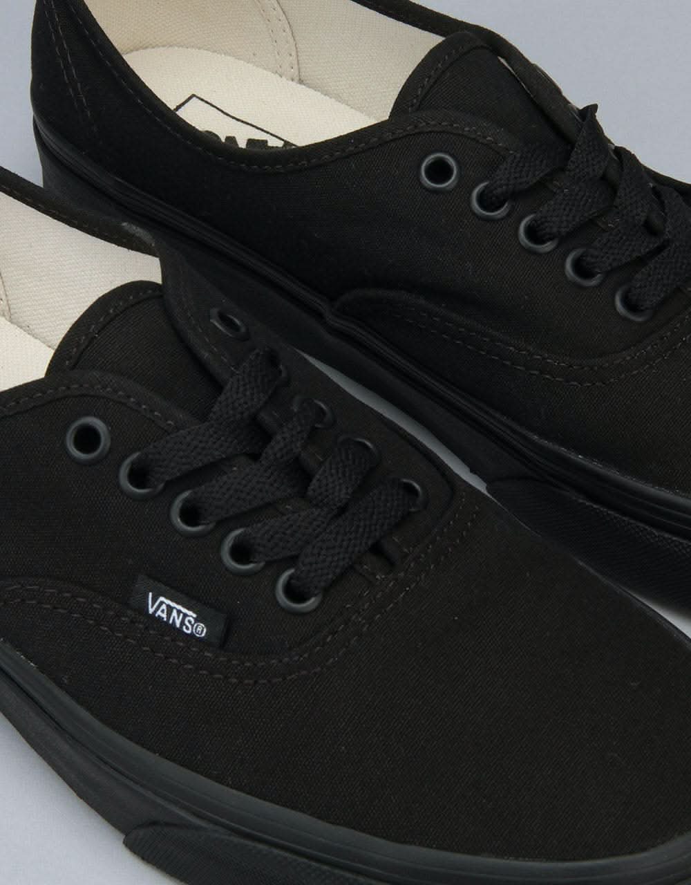 Vans Authentic Plimsolls - Black/Black